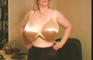 XXX یک مرد با پوشیدن امريكاهي كس كون كير عكس سكسي و صرف جذاب سبزه