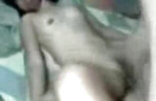 XXX رابطه جنسی با یک عكس سكسي رايگان زن جوان زیبایی روی مبل سیاه