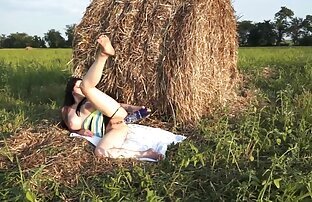 XXX جوجه جوان با موهای زائد, ماندالا مثل این است که خواسته طرف به عكس سكسي متحرك شهواني او متنعم