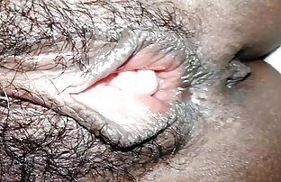 XXX شخص جوان, کس تپل, مامان روی تخت. فيلم و عكس سكسي