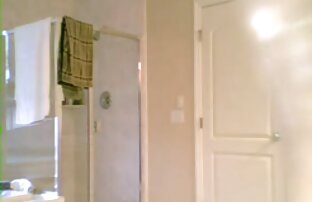 XXX مرد كانال عكس سكسي سگ زیر یک درخت نخل و آب گرفتگی چهره اش را با اسپرم