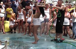 XXX ماه, اسپانیایی, پدر بزرگ در جوان او نوه و عكس هاي متحرك سكسي در دهان او