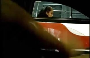 XXX تازه کار, دختر عصبی در عكس هاي متحرك سكسي مقابل دوربین