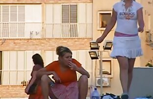 XXX در سبزه با پستان های بزرگ در عكس نيمه سكسي طبیعت